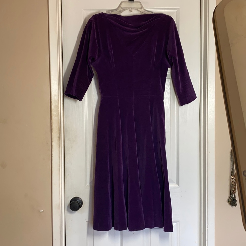 Stunning vintage handmade purple velour dress with POCKETS